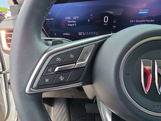 Used 2025 Buick Envision Avenir AWD/4WD image 21