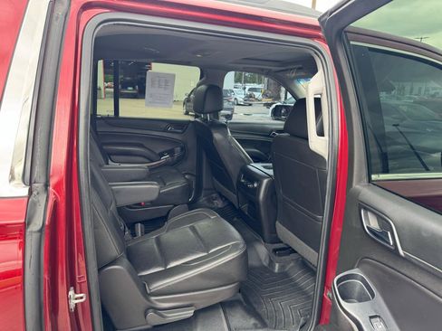 Used 2019 GMC Yukon XL SLT AWD/4WD image 13