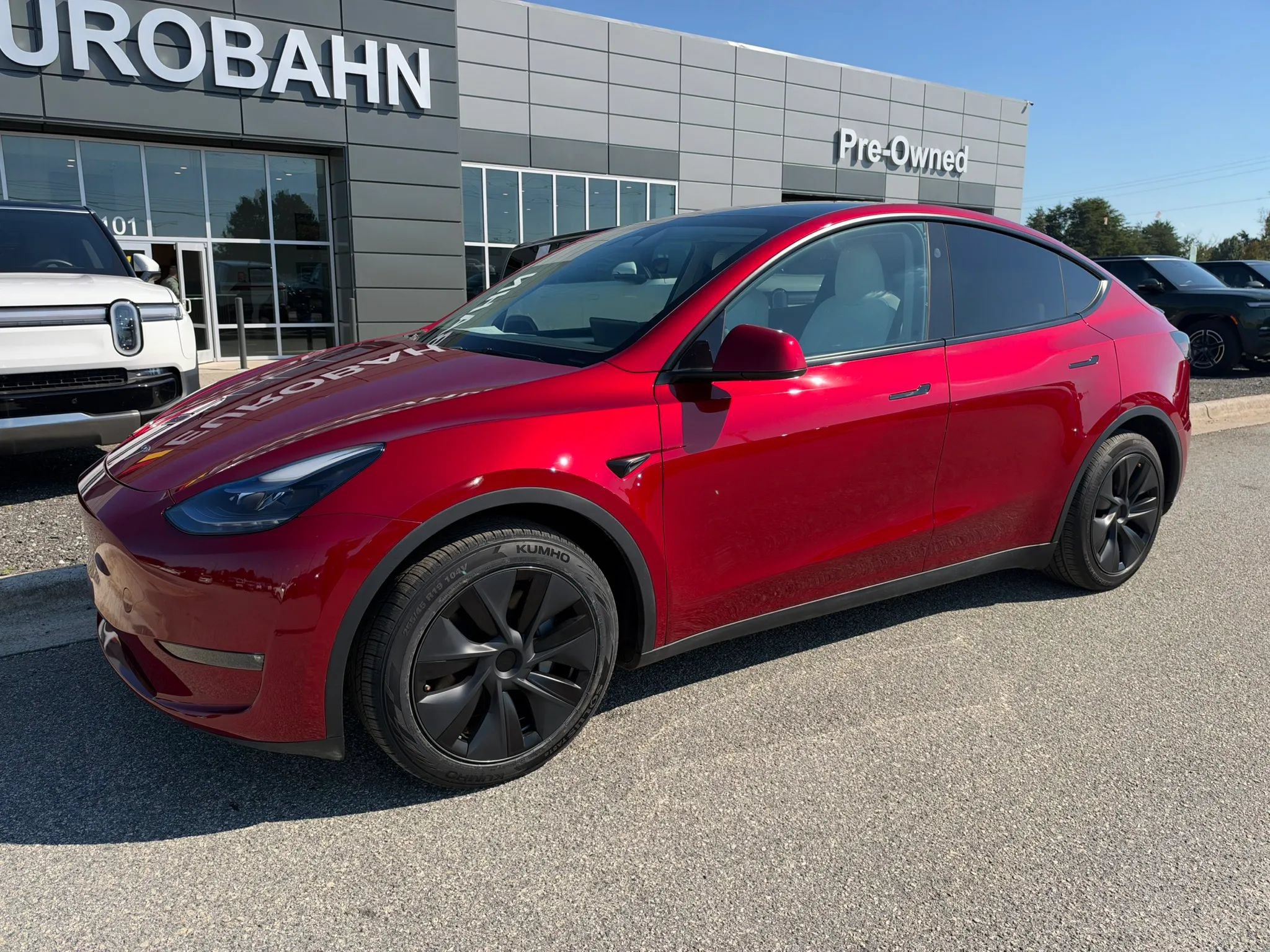 Used 2024 Tesla Model Y Long Range AWD/4WD image 28