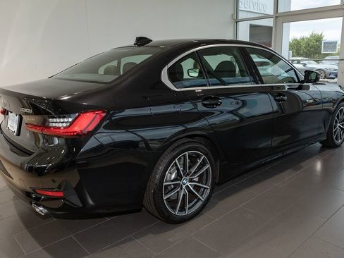 Used 2021 BMW 330i xDrive Sedan w/ Premium Package AWD/4WD image 16