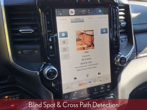 Used 2023 RAM 1500 Laramie image 26