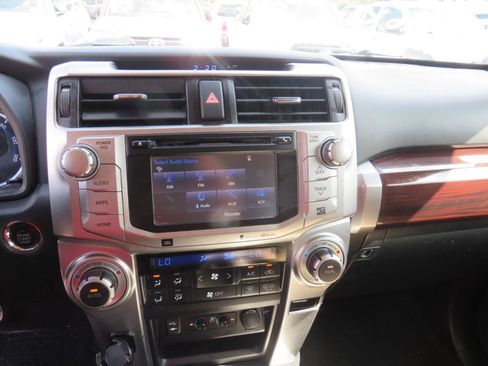 Used 2015 Toyota 4Runner Limited image 10
