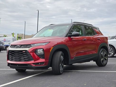 Used 2021 Chevrolet TrailBlazer RS w/ Sun and Liftgate Package AWD/4WD image 20