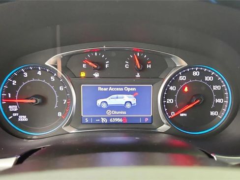 Used 2023 Chevrolet Traverse LT FWD image 25