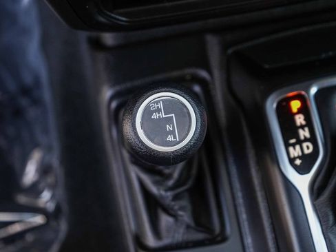 Used 2023 Jeep Wrangler Unlimited Sport AWD/4WD image 26