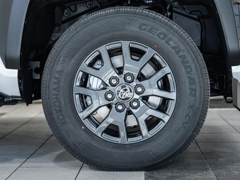 New 2026 Toyota 4Runner SR5 image 15