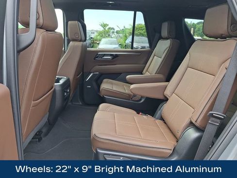 Used 2026 Chevrolet Tahoe High Country AWD/4WD image 18