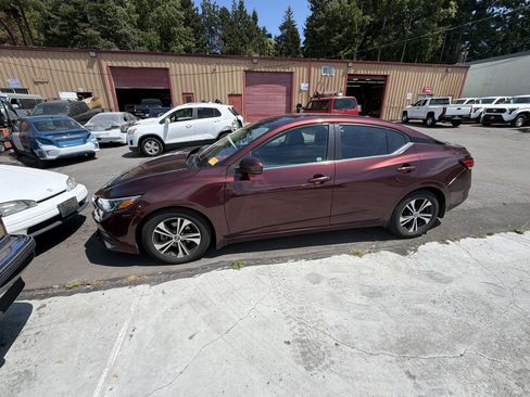 Used 2020 Nissan Sentra SV w/ Trunk Package FWD image 2