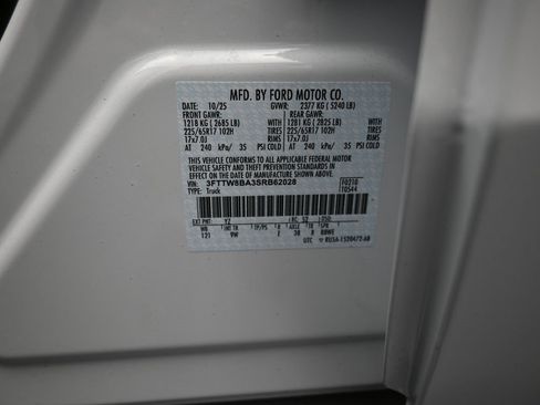 New 2025 Ford Maverick XL w/ Equipment Group 102A image 19