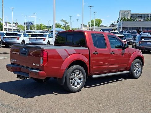 Used 2021 Nissan Frontier SV AWD/4WD image 4
