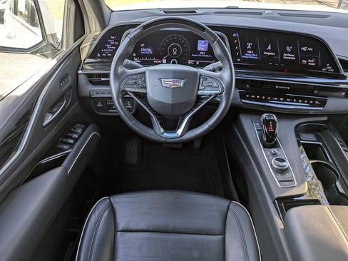 Used 2022 Cadillac Escalade ESV Sport w/ Touring Package image 21