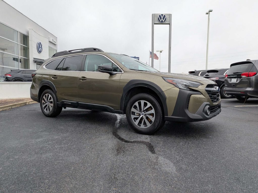 Certified 2025 Subaru Outback Premium AWD/4WD image 3