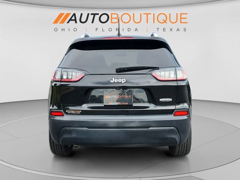 Used 2019 Jeep Cherokee Latitude w/ Popular Appearance Group FWD image 4