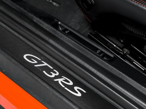 Used 2016 Porsche 911 GT3 RS RWD image 11