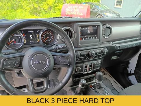 Used 2021 Jeep Wrangler Sport AWD/4WD image 10