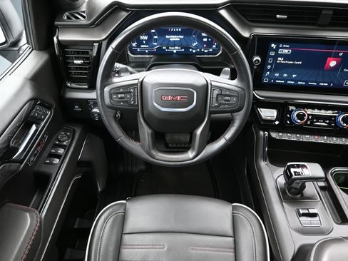 Used 2024 GMC Sierra 1500 AT4X image 25