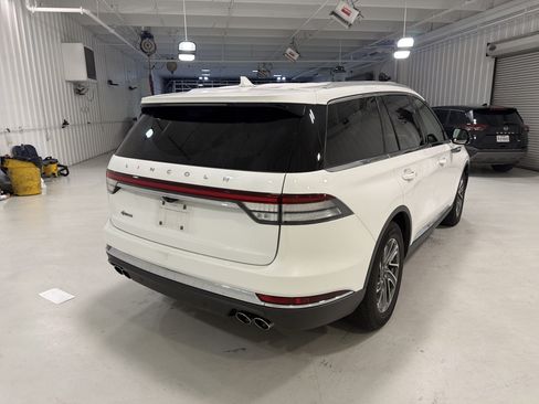 Used 2020 Lincoln Aviator 2WD image 5
