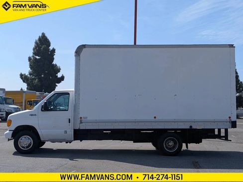 Used 2005 Ford E-450 and Econoline 450 RWD image 4