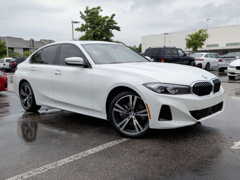 Used 2023 BMW 330i xDrive Sedan w/ Premium Package image 2