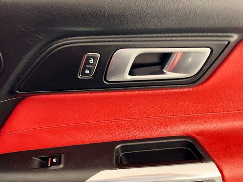 Used 2020 Ford Mustang Convertible w/ Equipment Group 101A image 32