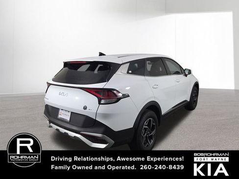 Certified 2025 Kia Sportage LX image 6