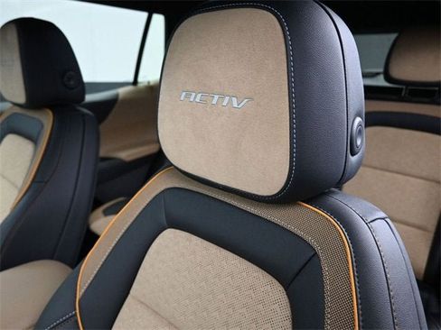 New 2026 Chevrolet Equinox ACTIV w/ Convenience Package III image 25