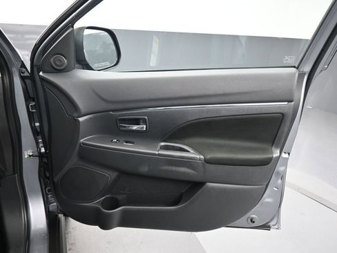 Used 2023 Mitsubishi Outlander Sport ES image 31