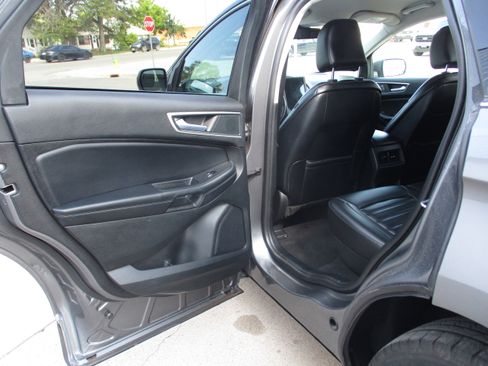 Used 2024 Ford Edge SEL image 15