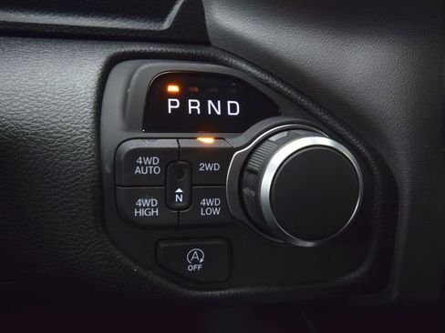 New 2026 RAM 1500 4x4 Crew Cab image 22