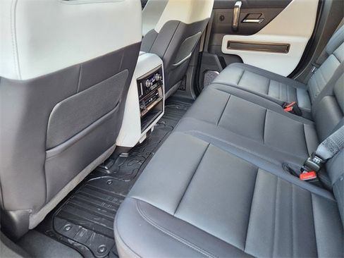 Used 2025 GMC Hummer EV 2X image 20