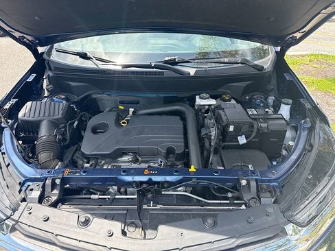 Used 2023 Chevrolet Equinox LS FWD image 32