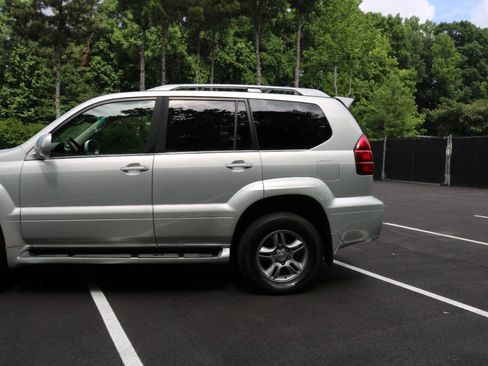 Used 2005 Lexus GX 470 AWD/4WD image 42