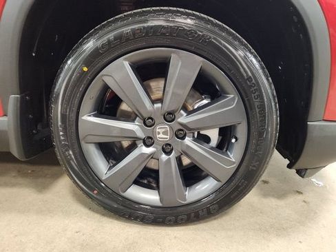 Used 2023 Honda Pilot Sport image 33