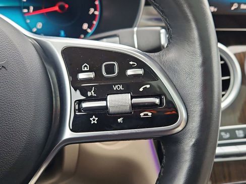 Used 2021 Mercedes-Benz GLC 300 4MATIC image 28