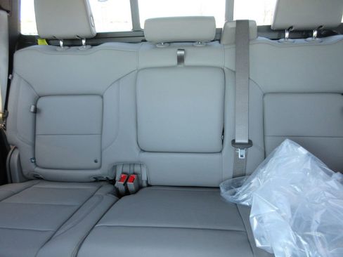 New 2026 Chevrolet Silverado 1500 LTZ w/ LTZ Premium Package image 23