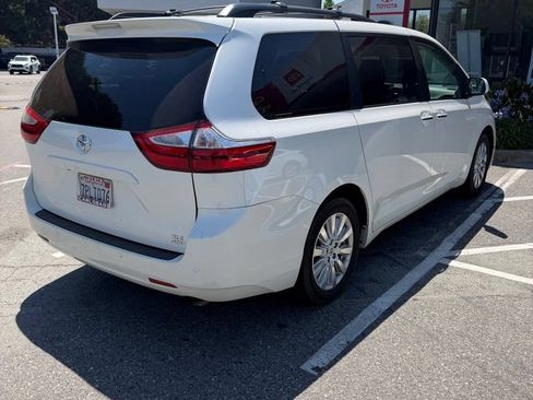 Used 2015 Toyota Sienna XLE w/ XLE Navigation Package AWD/4WD image 3