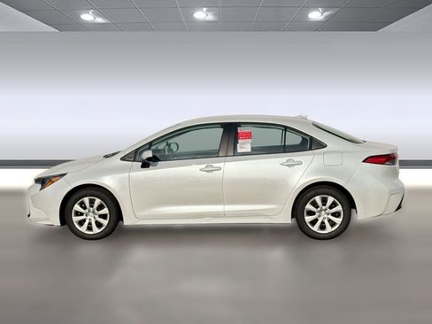 New 2026 Toyota Corolla LE FWD image 2