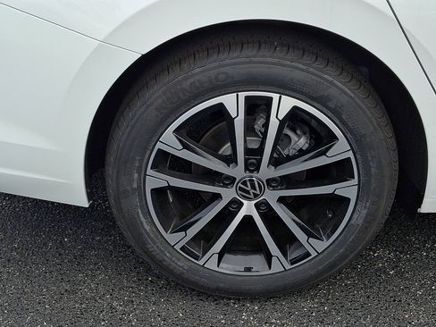 New 2026 Volkswagen Jetta Sport FWD image 5