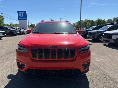 Used 2021 Jeep Cherokee Latitude Plus AWD/4WD image 1