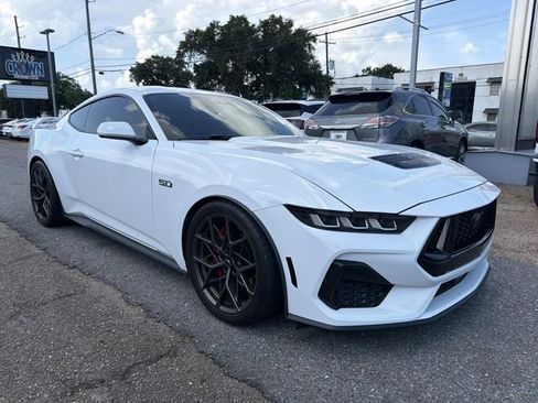 Used 2024 Ford Mustang GT Premium RWD image 4