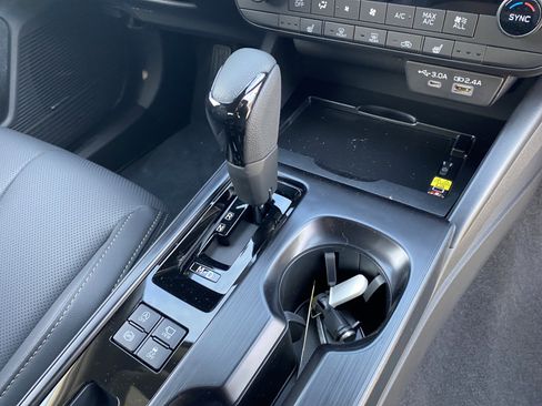 New 2026 Subaru Outback Limited XT AWD/4WD image 16