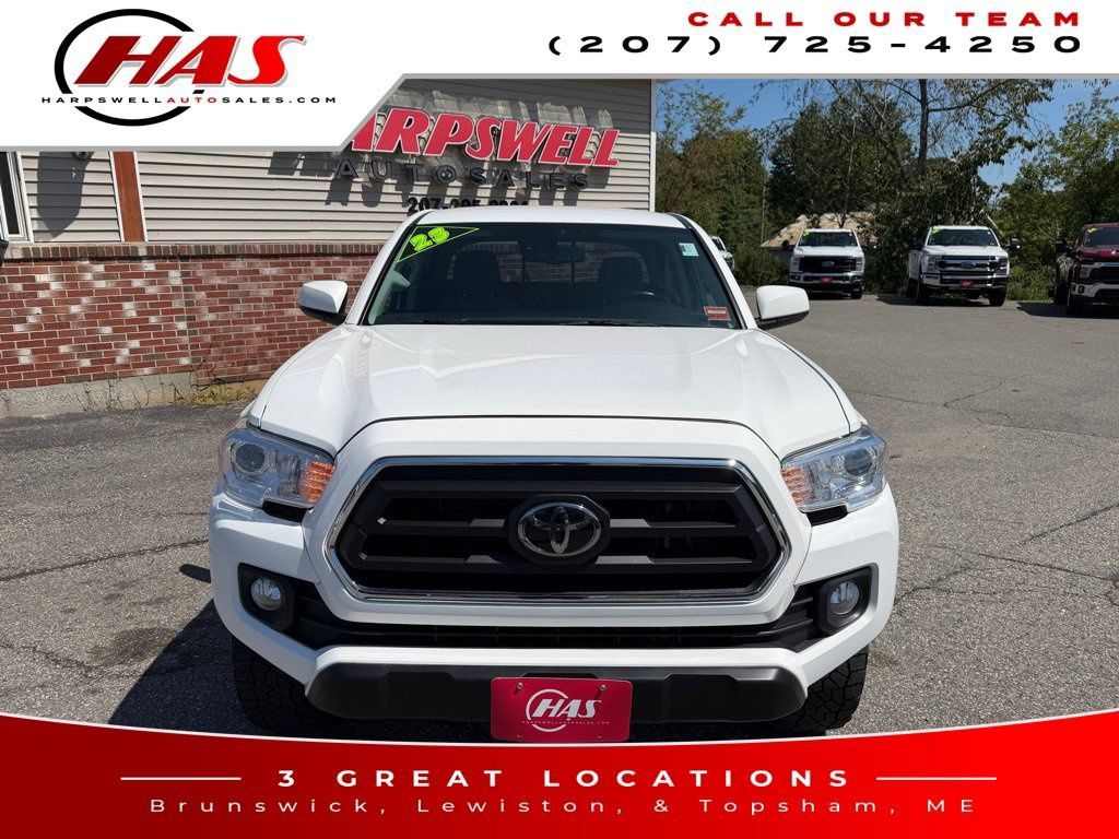 Used 2023 Toyota Tacoma SR5 AWD/4WD image 9