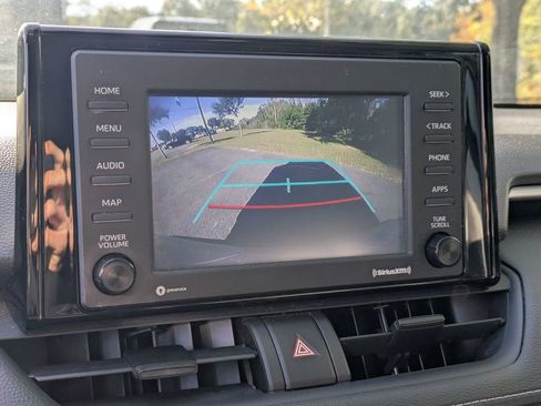 Used 2021 Toyota RAV4 XLE image 24