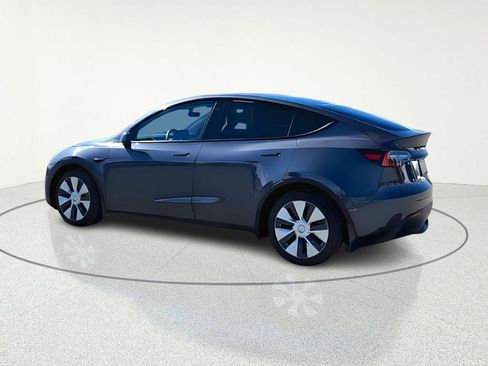 Used 2020 Tesla Model Y Long Range image 5