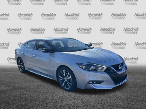 Used 2017 Nissan Maxima 3.5 SV image 2