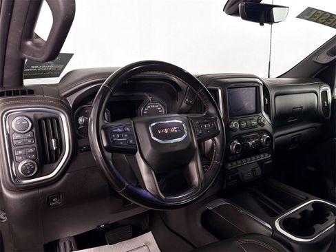 Used 2023 GMC Sierra 2500 AT4 w/ AT4 Premium Plus Package image 9