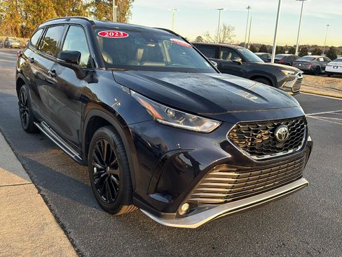 Certified 2023 Toyota Highlander XSE image 6