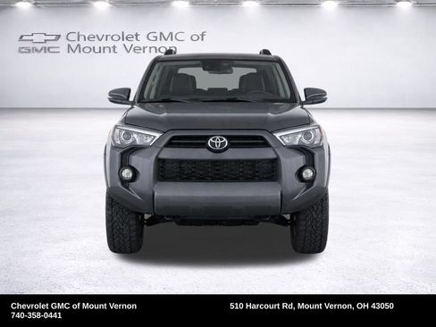 Used 2022 Toyota 4Runner SR5 Premium w/ Moonroof Package AWD/4WD image 22