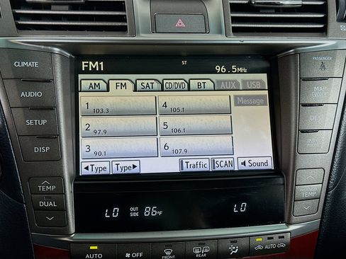 Used 2012 Lexus LS 460 w/ Luxury Value Edition RWD image 19