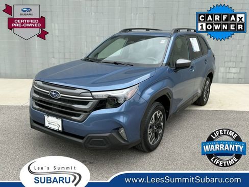 Used 2025 Subaru Forester Premium AWD/4WD image 1